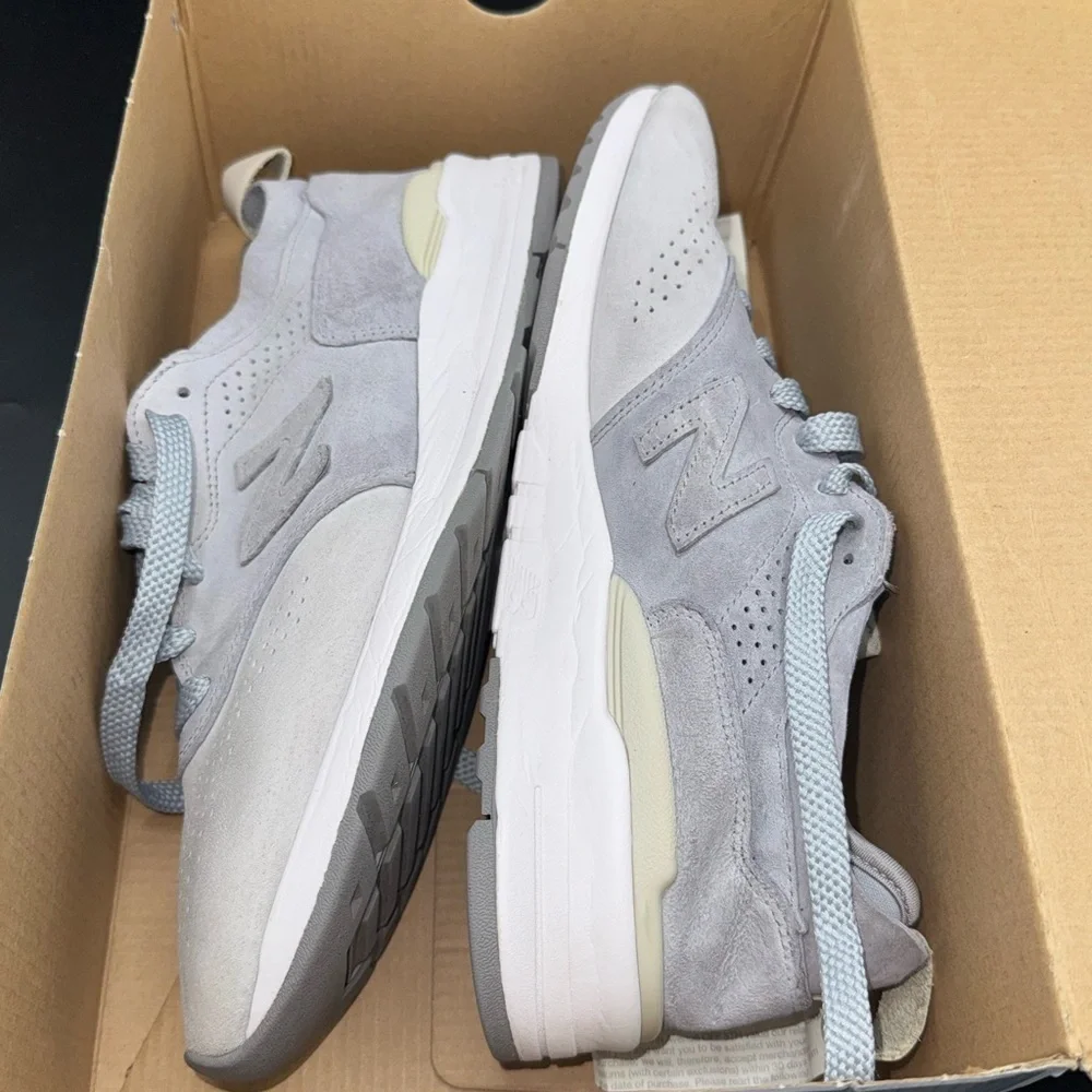 New Balance 997 Made in USA Grey Suede Sneakers Men’s 10.5 M997DS2
